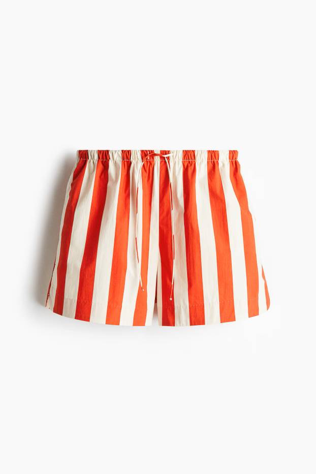 Najbolje minice i vruće hlačice na sniženjima - sve do 20 eura!