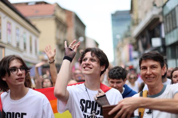 Zagreb: 25. Povorka ponosa LGBTIQ zajednice "Korak po korak, iskorak!"