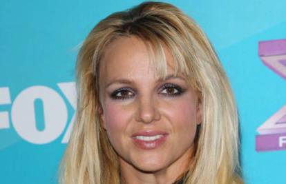Plače zbog izgleda: Britney je na šminku potrošila 855.000 kn