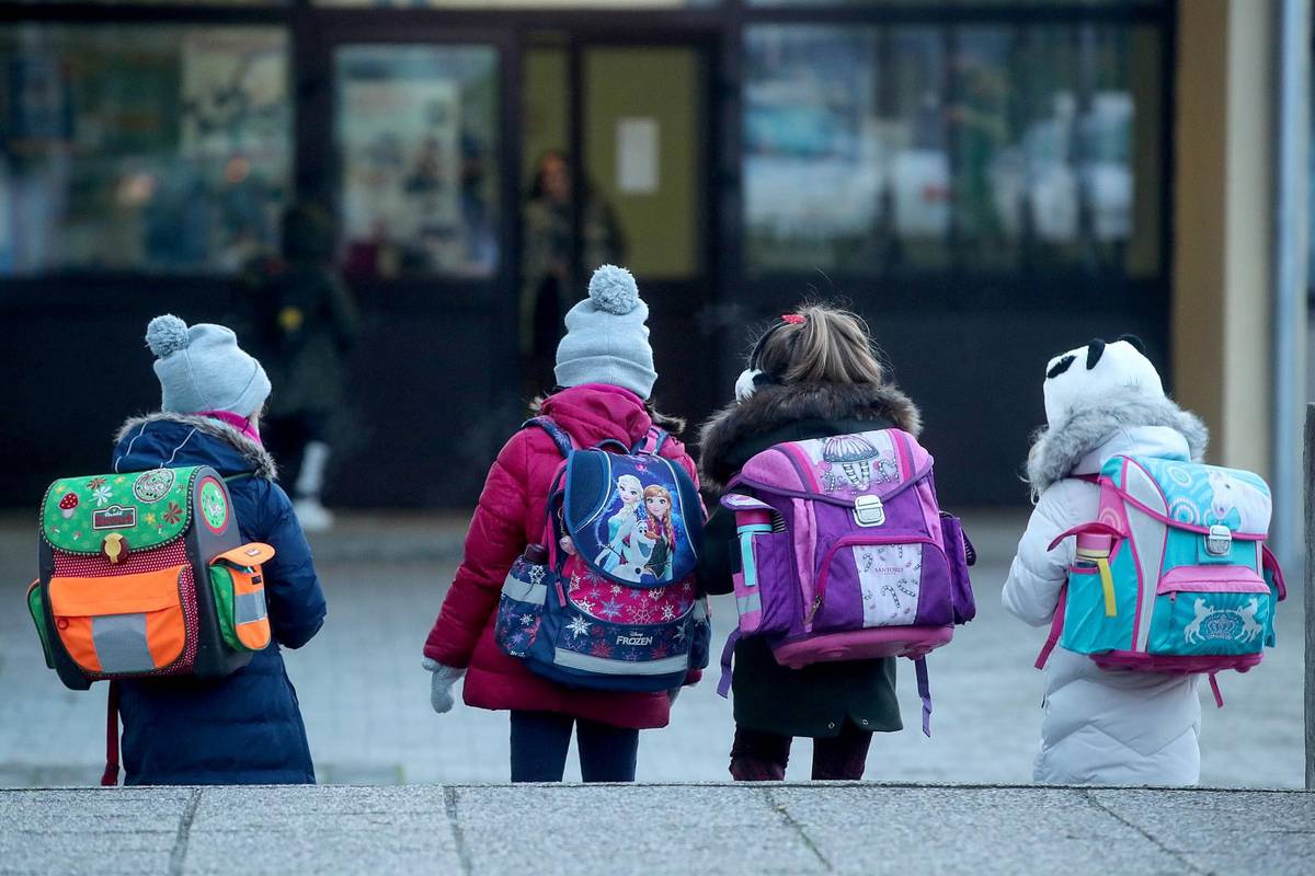 Školarci iz Osječko-baranjske županije vraćaju se u klupe