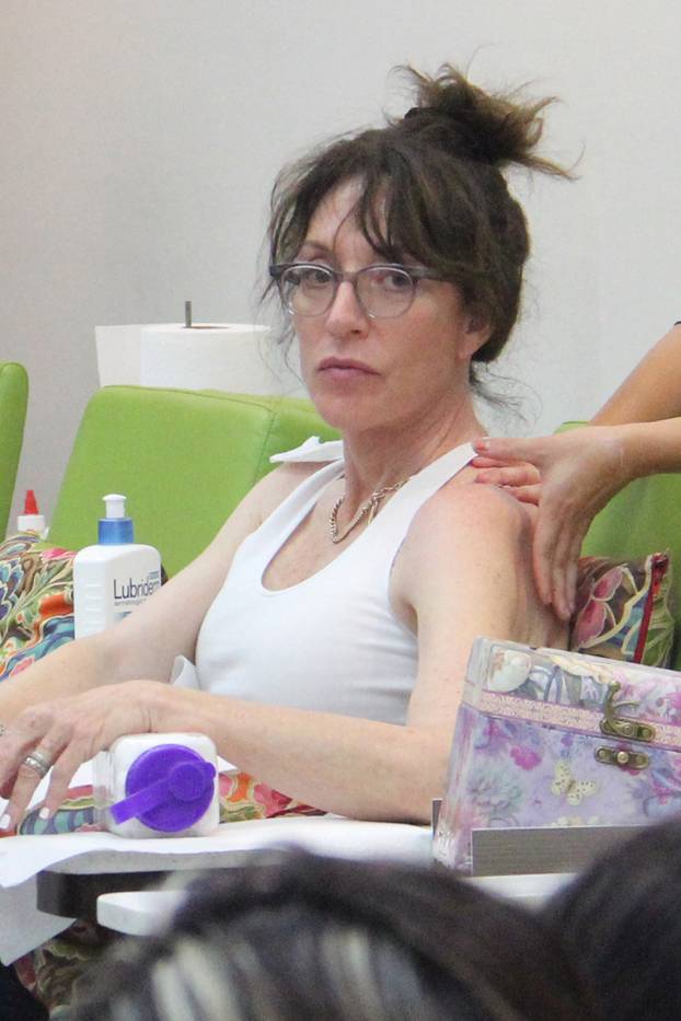 Katey Sagal treats herself to a salon day