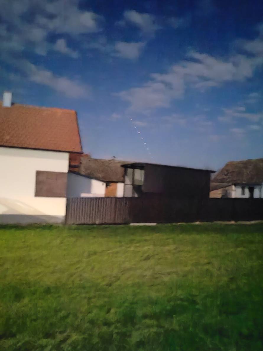 VIDEO Svjetla na nebu opet su začudila Hrvate: 'Nestajali su u liniji, kao ravnalom povučenoj'