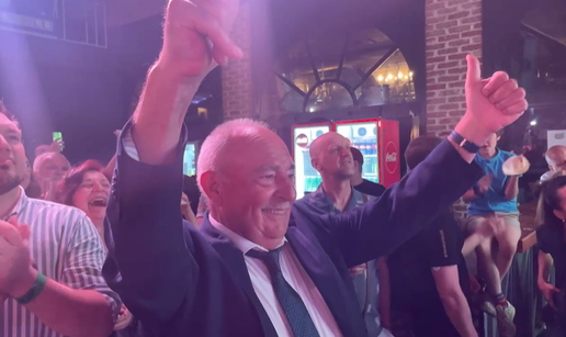 VIDEO Tomaševićevi roditelji nakon prvih izbornih rezultata: 'Zadovoljni smo, ali i zabrinuti'