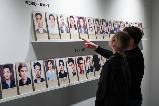 Zagreb: Otvorenje izlo&zcaron;be "O jednoj mladosti" autora Marija &Scaron;imunkovi&cacute;a