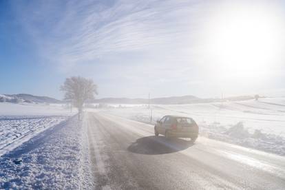 FOTO Uživajte u prekrasnim prizorima zimske idile u Lici