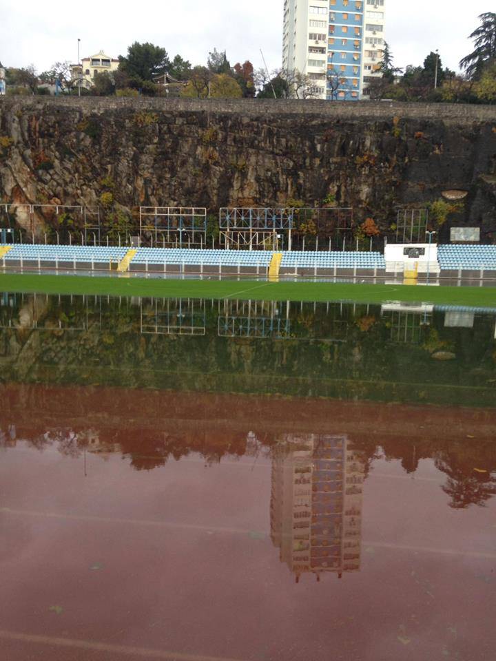 Kantrida je skroz poplavljena: Šteta na stadionu tek se zbraja