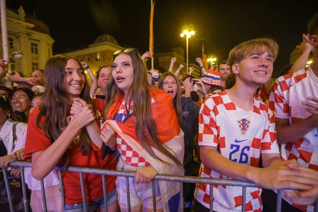 Zagreb: Slavlje na trgu nakon gola Hrvatske