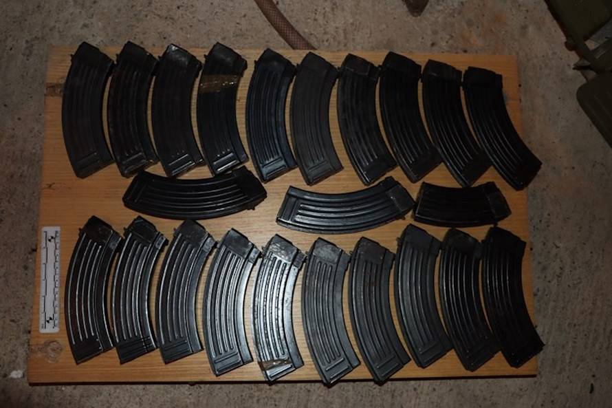 Rambo iz Stupnika! Pogledajte  što su našli tipu u kući! Imao i ručne bombe, TNT... Uhićen je