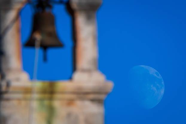 Kaštel Stari: Groblje Sv. Nikole i misa povodom blagdana Svih svetih