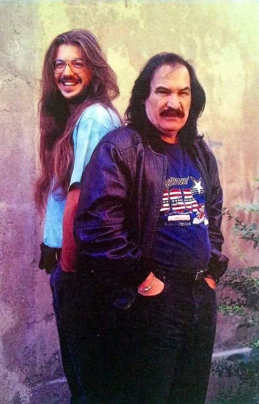 Vuco: 'Objavit ću duet s Dinom Dvornikom star čak 35 godina. Snimku ću odnijeti Elli i Danijeli'