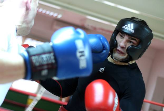 ARHIVA - 2012.  Zagreb: Boksa?ki talent Filip Hrgovi? i &Zcaron;eljko Mavrovi? odmjerili su snage u ringu