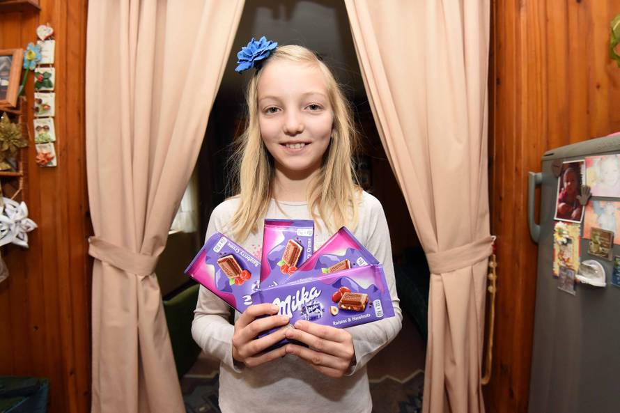 Skromna i velika srca: Lara je skupila 103 čokolade za djecu
