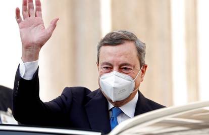 Talijanski premjeri Mario Draghi podržao obvezno cijepljenje, doživio val kritika