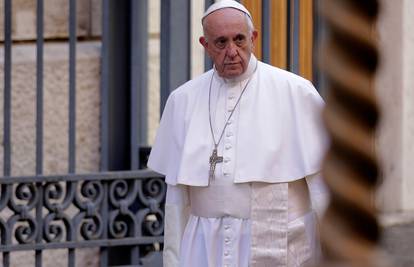 'Ljudi u Vatikanu moraju biti odani papi i izbjegavati urote'
