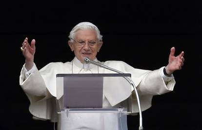 Papa Benedikt XVi. će kad ode zadržati titulu "Vaša Svetosti"
