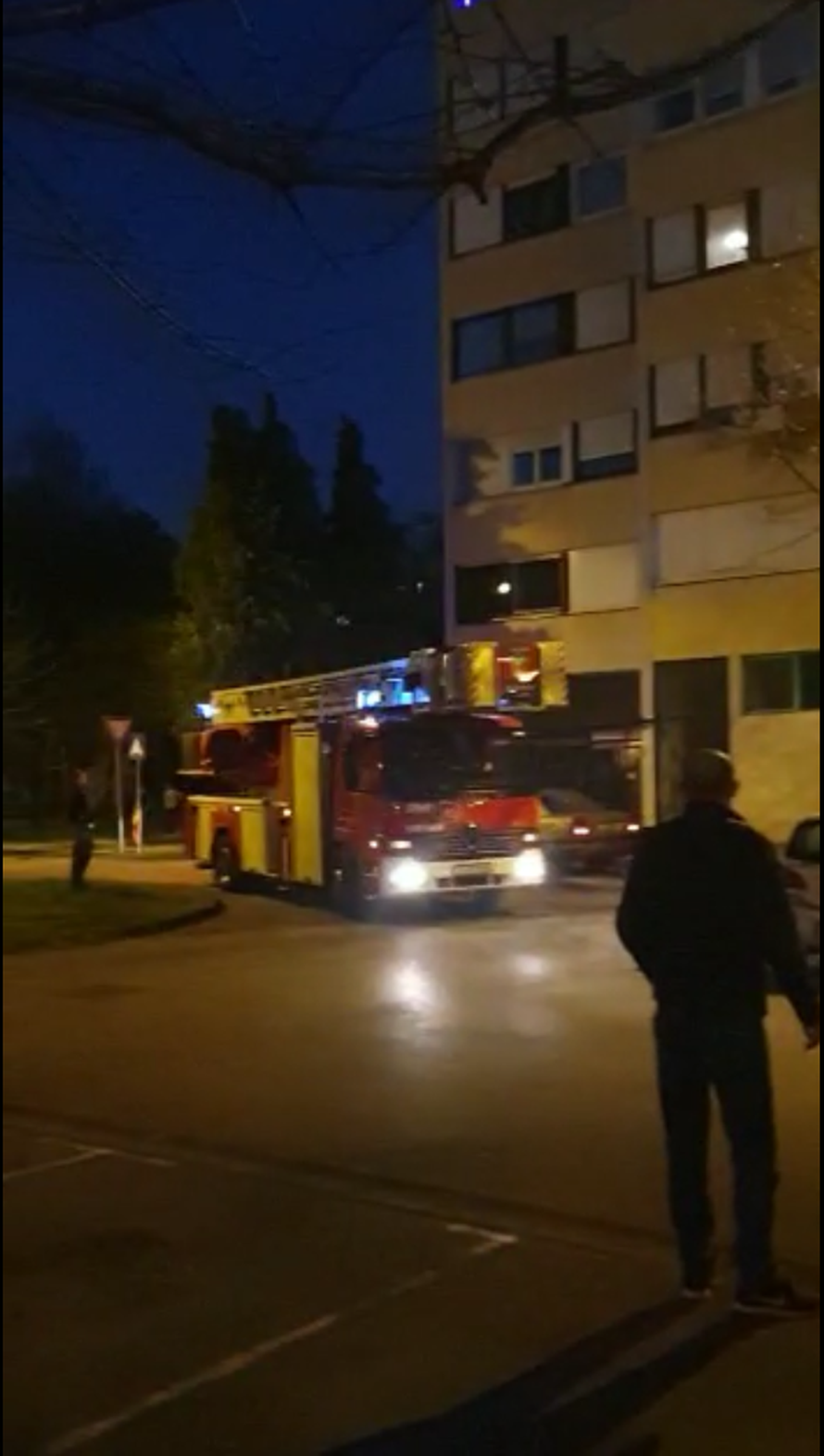 Gorio stan u Prečkom: 'Dim je bio ogroman. Susjedi trčali van'