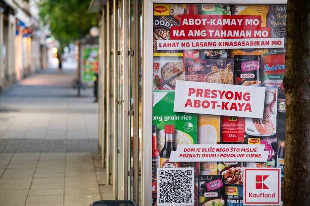Reklama na filipinskom jeziku u centru Zagreba