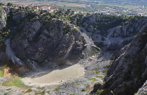 Imotski: Presušilo Modro jezero
