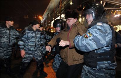 Moskva: Policija uhitila 1000 ljudi zbog planiranja nereda 