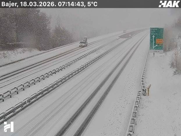 FOTO Snijeg pao na Sljemenu, zatrpana i A6, šleperi ne smiju prema Istri, pogledajte snimke