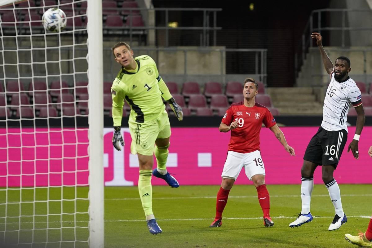 Ukrajina je srušila Španjolce! Gavro zabio dva gola Neueru