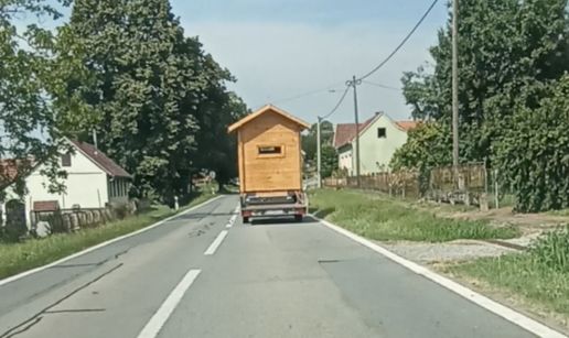 VIDEO Ovo je moja kuća, vozio sam ju: 'Ovo se ne vidi svaki dan. Baš je simpatično...'