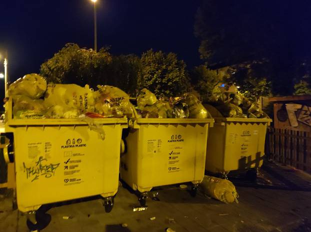 FOTO Ružna slika glavnog grada: Zagreb pretrpan smećem