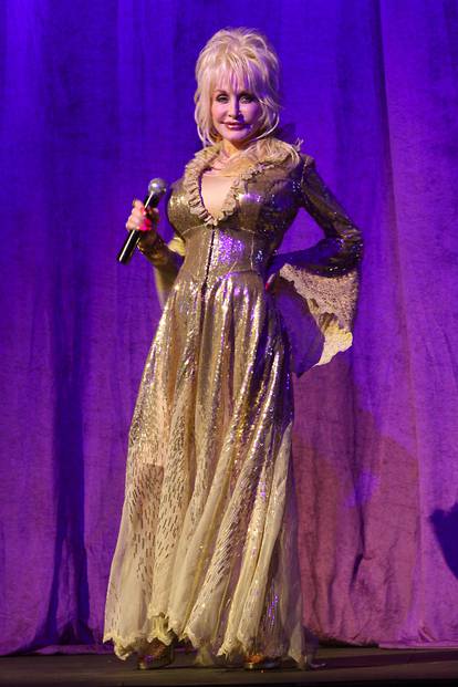 Pigeon Forge: Dolly Parton otvorila 24. sezonu Dollywooda