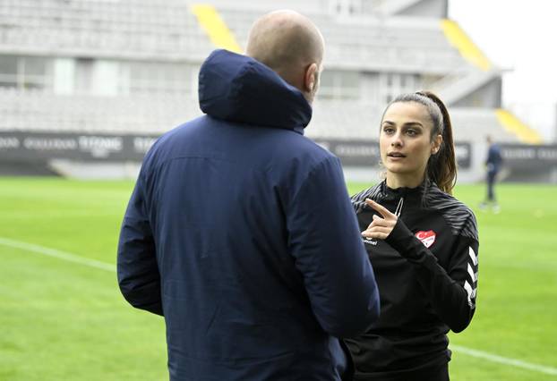 Belek: Atraktivna sutkinja na prijateljskoj utakmici KKS Lech -GNK Dinamo