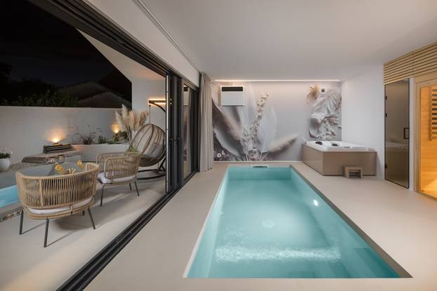 FOTO Romantična kuća za dvoje u Istri: Zavirite u oazu luksuza čije uređenje oduzima dah