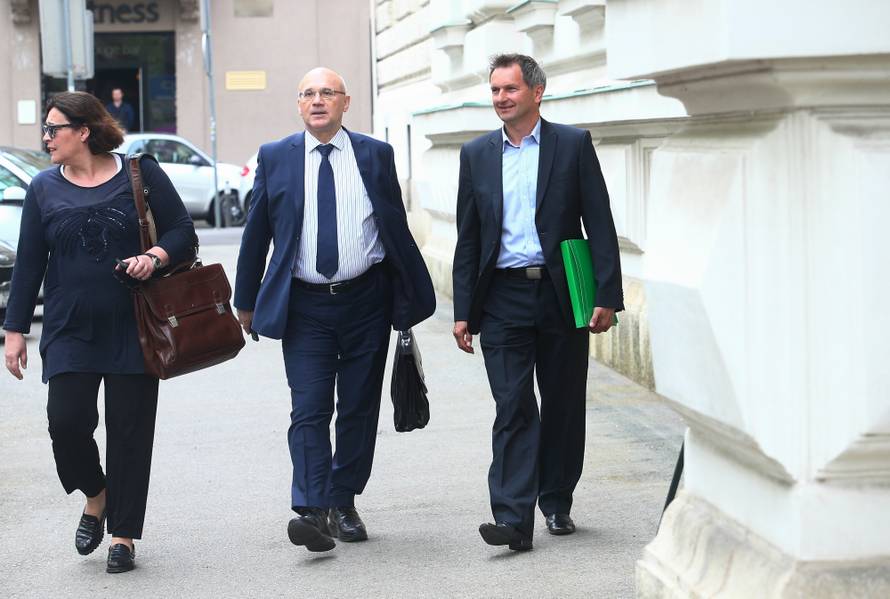 Bivši šef krim policije: Nisam ukrao novac i zlato iz sefa...