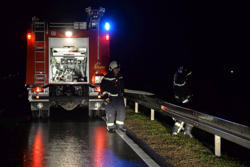 Vatra kod Varaždina: U noći je izgorjelo nekoliko automobila