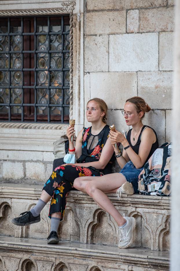 Krajem rujna Dubrovnik je još uvijek pun turista