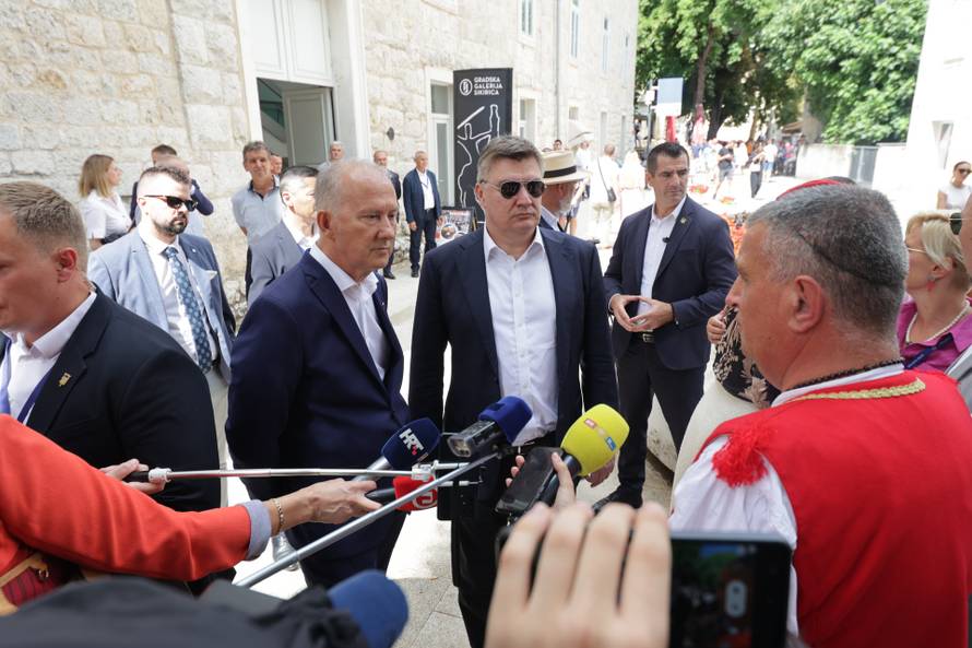 Predsjednik Milanović u društvu mađarske predsjednice Katalin Novak stigao na 308. Sinjsku Alku