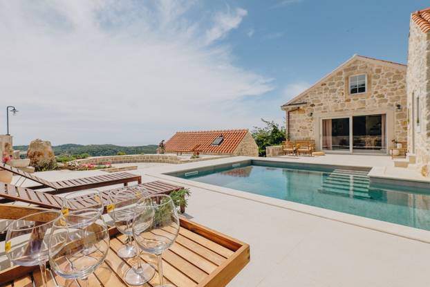 FOTO Kao da ste u raju, ali za 'paklenu' cijenu: Vila u Cavtatu uistinu je savršena za odmor