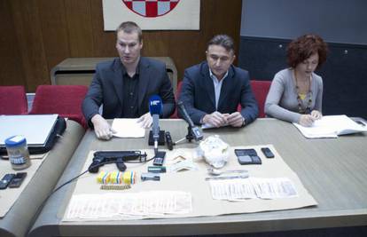 U Puli našli 5 kg Medfedrona, a u Zagrebu četiri kg marihuane