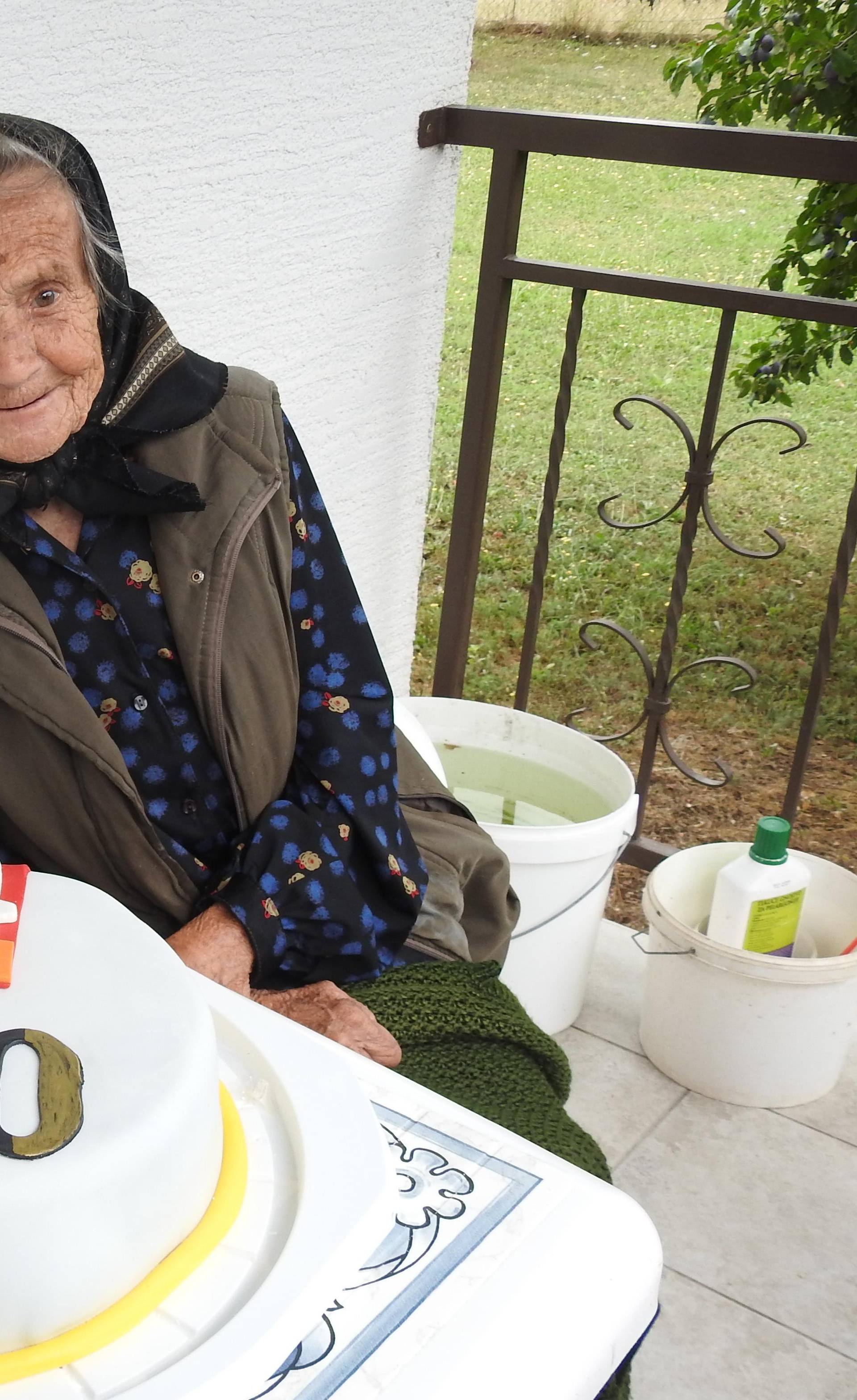 Baka Ana: 'Svakog dana po čaša vina i tu je stota godina'