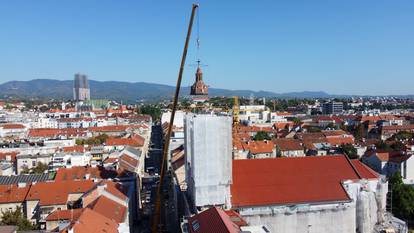 FOTO Pogledajte postavljanje obnovljene kupole tornja na baziliku u Palmotićevoj