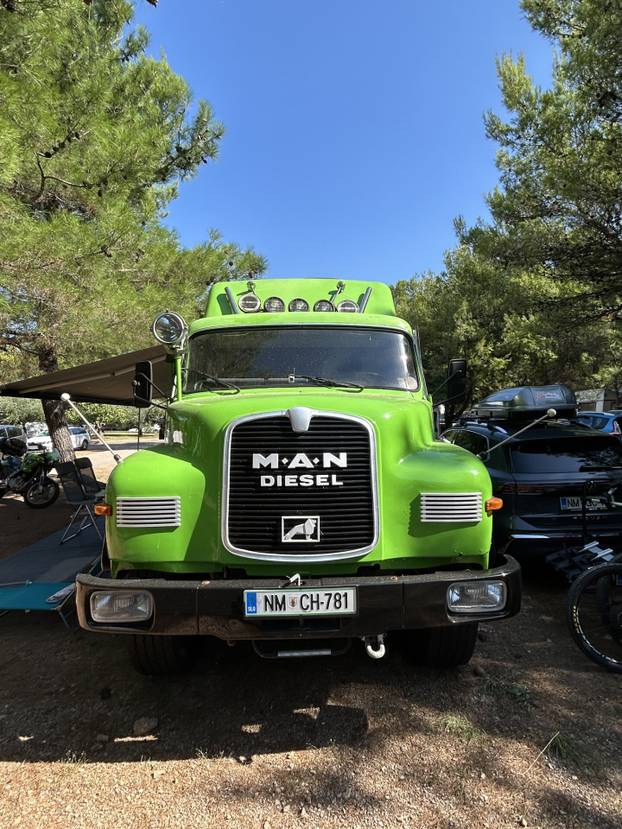 FOTO Ovo je Shrek, atrakcija s Krka: 'Hrvat mi za njega nudio kuću, a Nizozemac 170.000 €...'