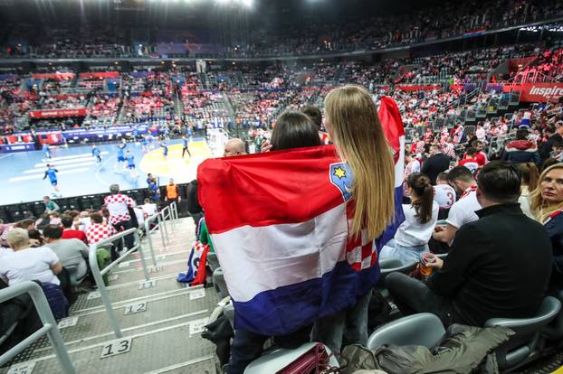 Zagreb: Navijači na susretu Hrvatske i Slovenije na IHF Svjetskom rukometnom prvenstvu 2025.