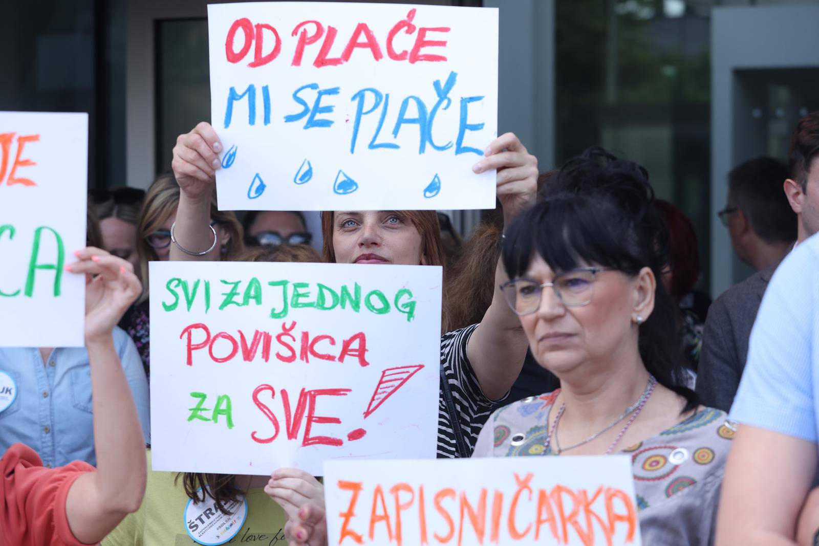 Zagreb: Četvrti dan štrajka članova Sindikata državnih i lokalnih službenika i namještenika 