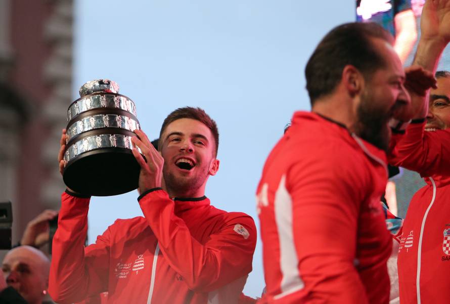 Ćorić: Izborniku ispao trofej? Ma on uvijek razbija ha-ha-ha