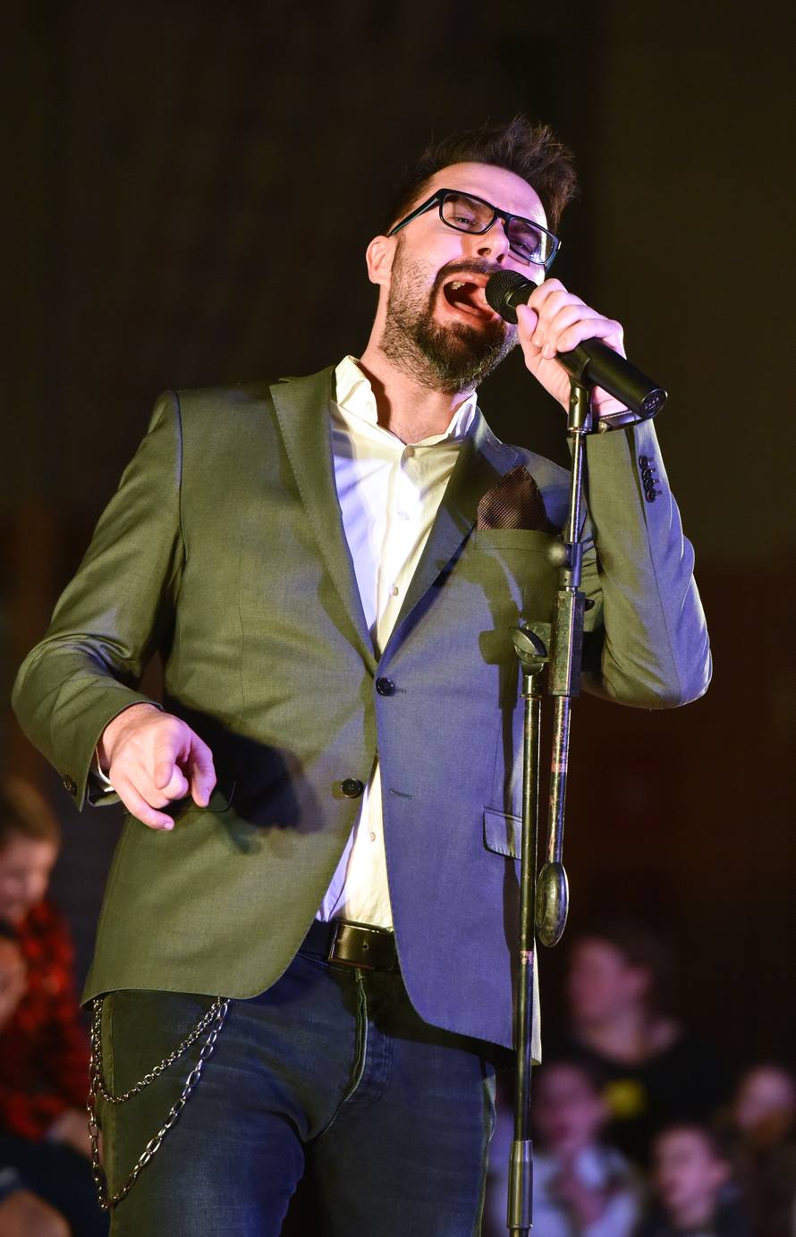 Petar Grašo pjevao je malenoj Lei Mirt (9): 'Ti si moje zlato...'