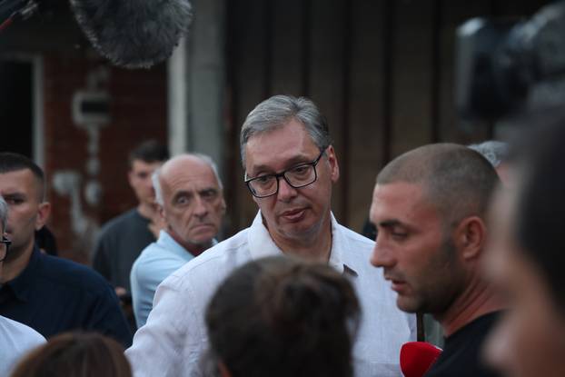 Aleksandar Vučić u obilasku je Jablaničkog okruga