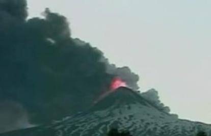 Erupcija vulkana natjerala stanovnike Čilea u bijeg