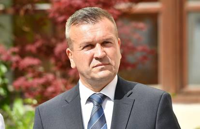 Župan Stričak o napadu u kojem je ozlijeđen, dobio čašom u glavu: 'Zaradio sam 13 šavova'
