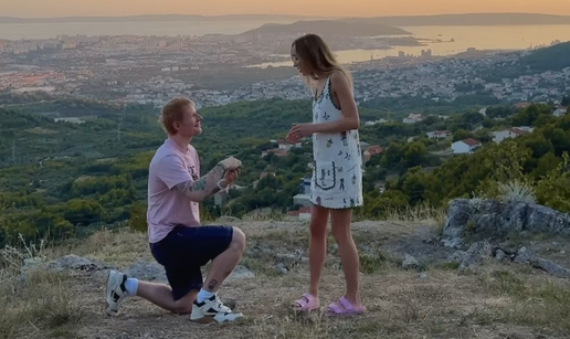 Ed Sheeran objavio spot sniman u Dalmaciji: Glavna zvijezda je glumica iz 'Bridgertona'