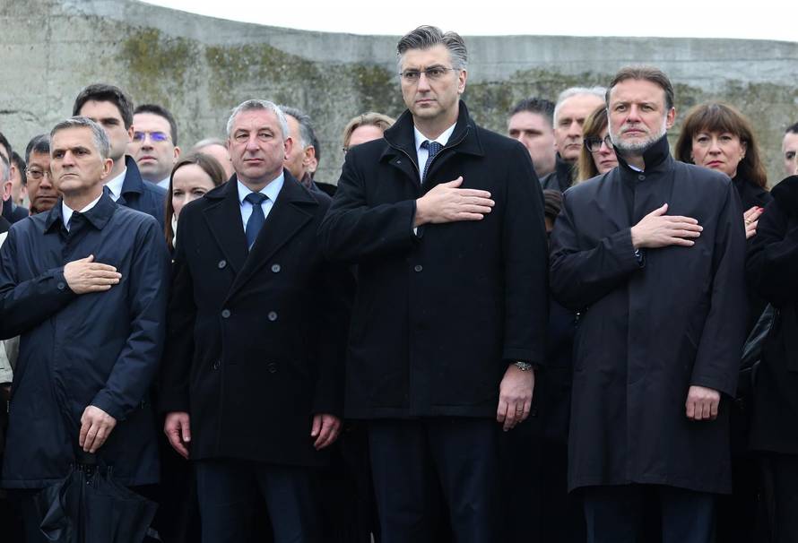 Plenković je spreman igrati prljavo. Pa čak i oko Jasenovca