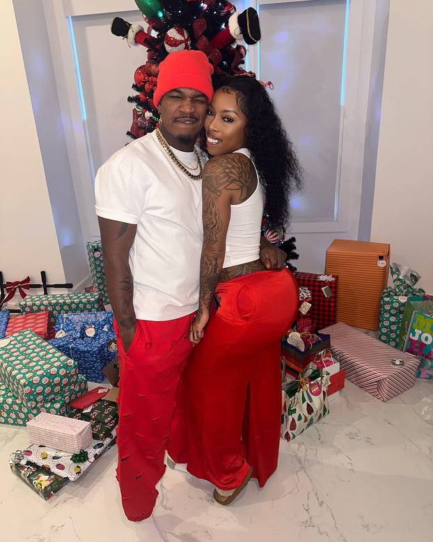 FOTO Glazbenik Ne-Yo šokirao javnost, otkrio da je u vezi s 4 žene: 'Ovo je moja piramida!'