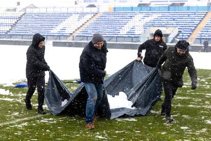 Gradski vrt je zameten, Osijek poziva: Navijači, dođite pomoći!